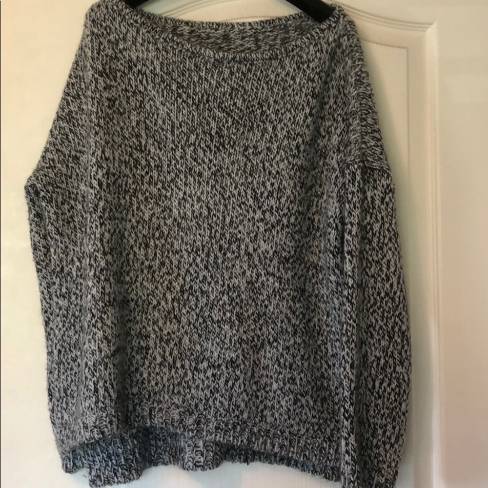 Brandy Melville Black and White Sweater